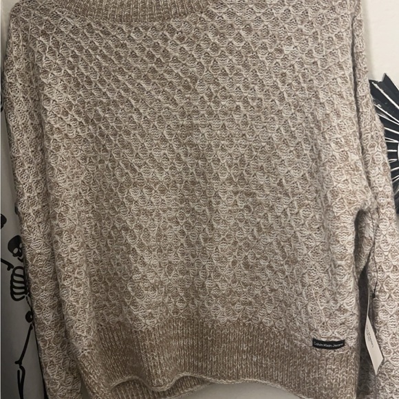 Calvin Klein - Picture 3 of 3